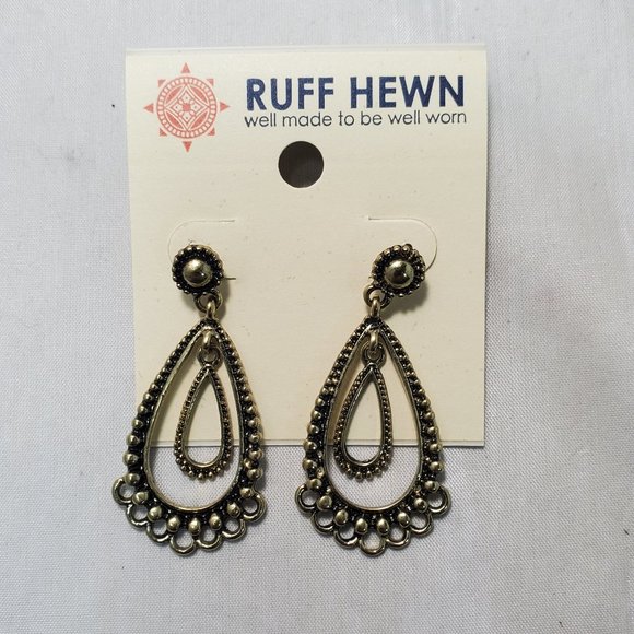 Ruff Hewn Gold teardrop dangle pierced earring - Picture 2 of 4